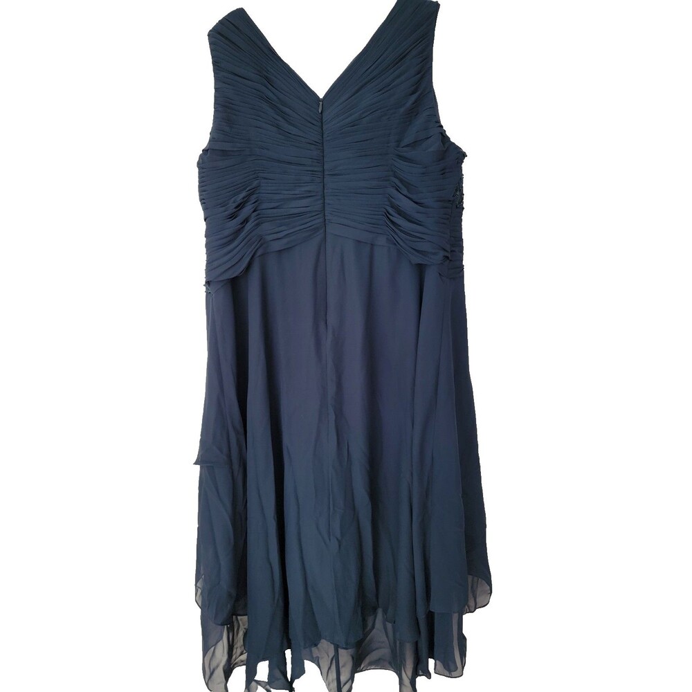 J.J.'s cocktail/special occasion dress in navy chiffon hi lo design new 22W - Picture 5 of 8